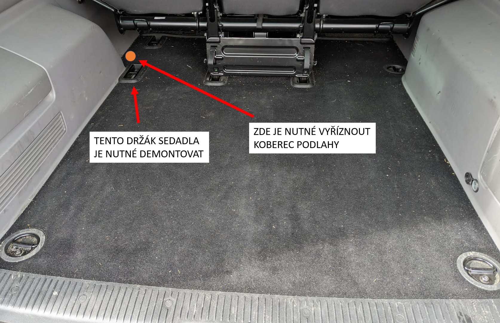 Kotvící bod výsuvu VW Caravelle, Transporter